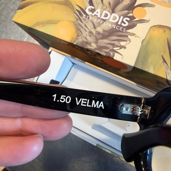 CADDIS LIFE Velma, Black Gloss, 1.0 Readers - Picture 4 of 4